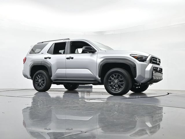 Used 2025 Toyota 4Runner SR5 AWD/4WD image 36