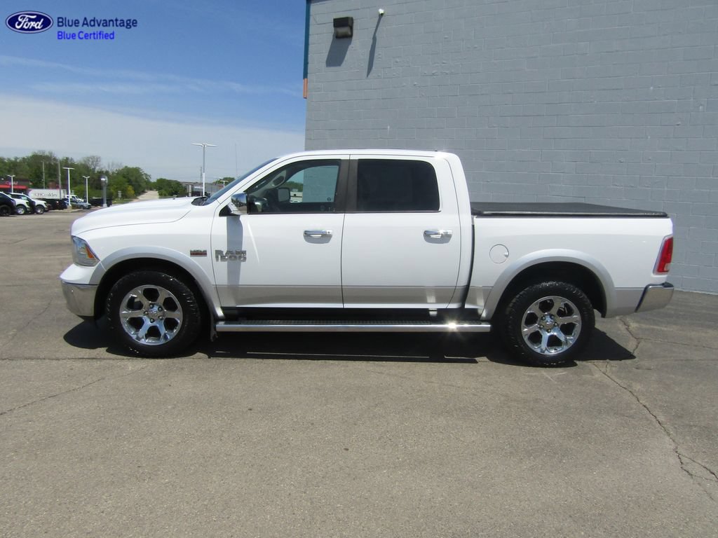 Used 2017 RAM 1500 Laramie w/ Convenience Group AWD/4WD image 2