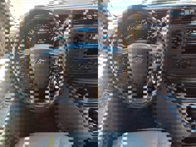 Certified 2022 Ford E-350 and Econoline 350 Super Duty image 6