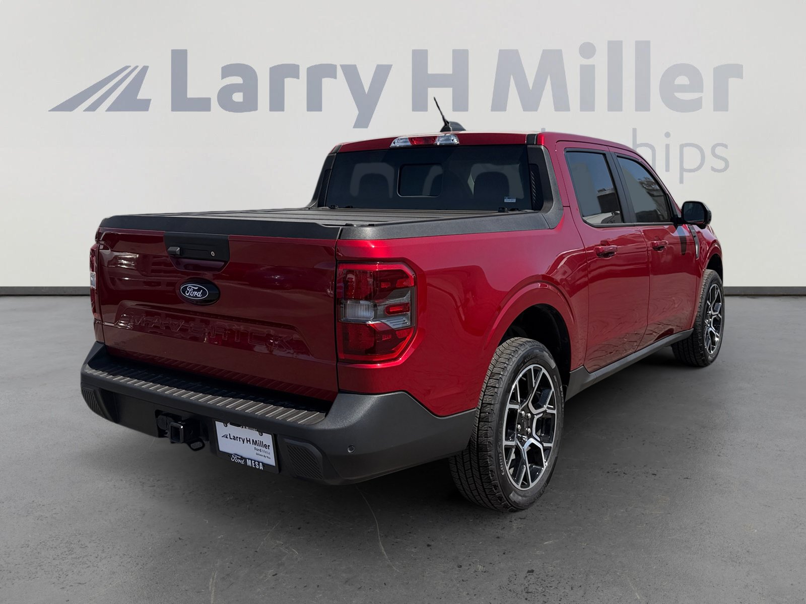 Certified 2025 Ford Maverick Lariat w/ 4K Tow Package AWD/4WD image 5