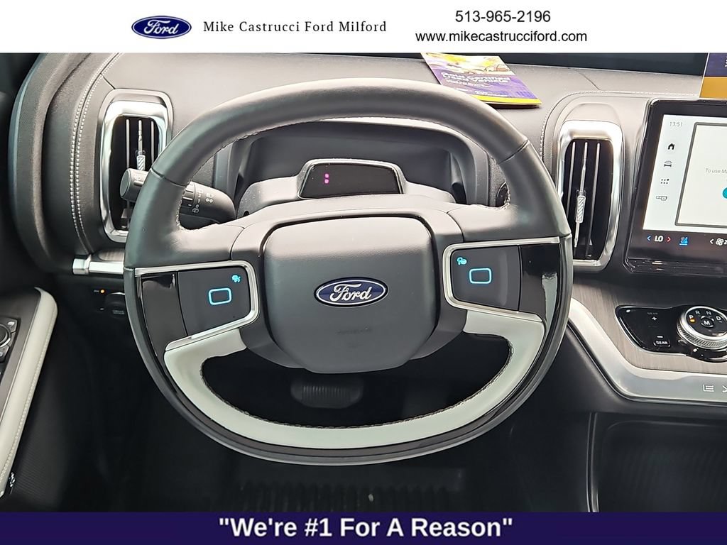 Certified 2025 Ford Expedition Platinum w/ Platinum Ultimate Package AWD/4WD image 12