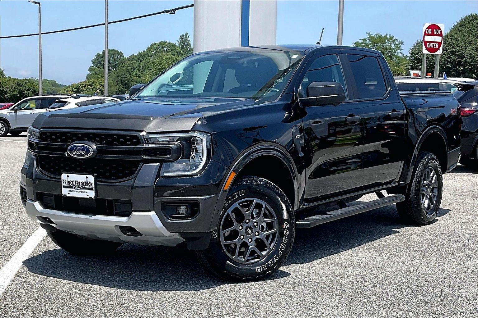 Certified 2024 Ford Ranger XLT w/ Technology Package AWD/4WD image 3