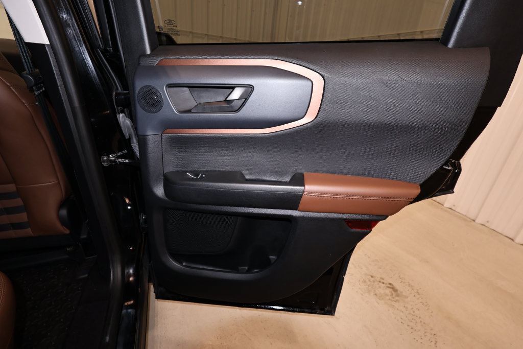 Certified 2022 Ford Bronco Sport Outer Banks w/ Tech Package AWD/4WD image 17