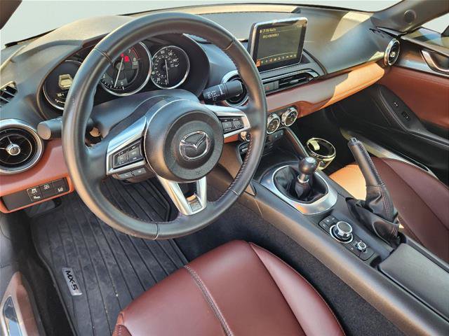 Used 2017 MAZDA MX-5 Miata RF Grand Touring RWD image 30