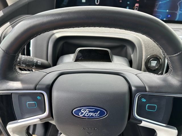 Certified 2025 Ford Expedition Platinum w/ Platinum Ultimate Package AWD/4WD image 33