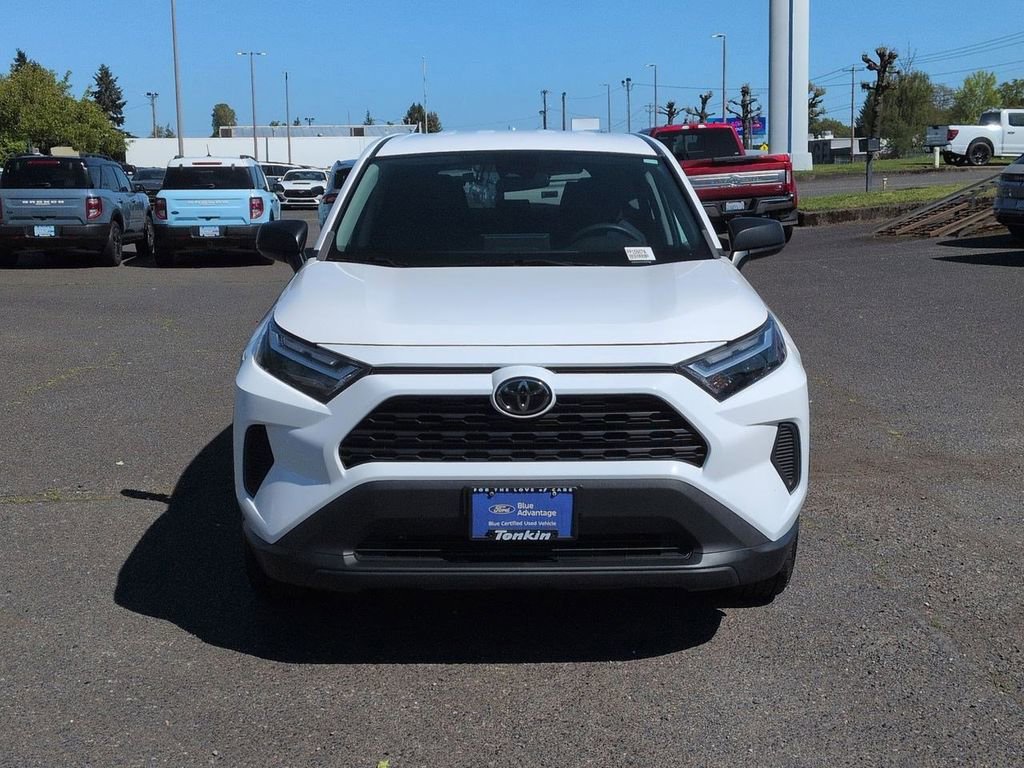Used 2023 Toyota RAV4 LE AWD/4WD image 8