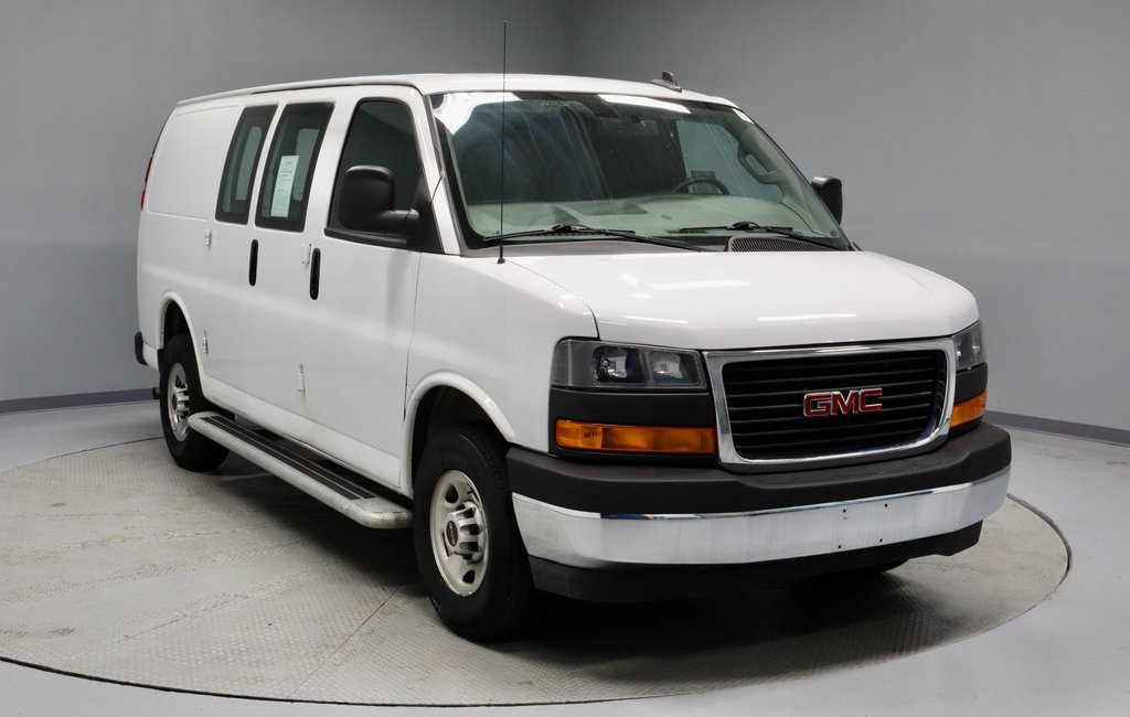 Used 2024 GMC Savana 2500 w/ Driver Convenience Package image 8