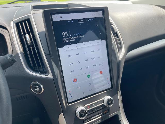 Certified 2024 Ford Edge SEL image 22