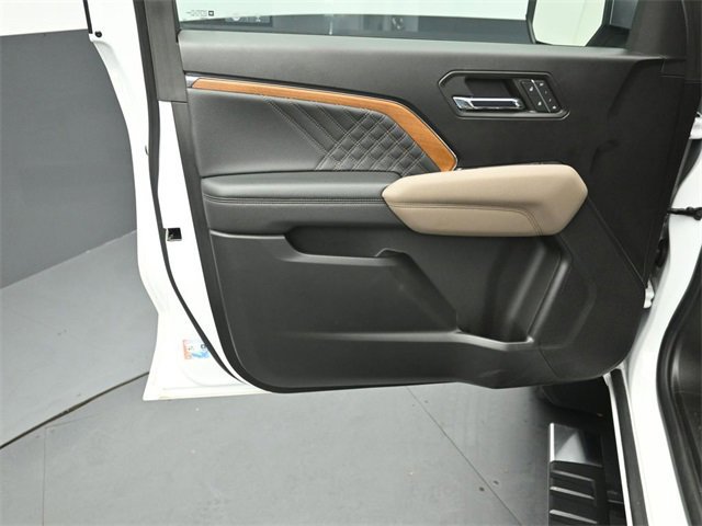 Used 2023 GMC Canyon Denali image 37