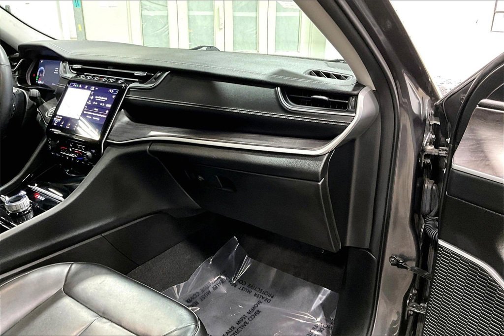 Used 2021 Jeep Grand Cherokee L Limited image 15