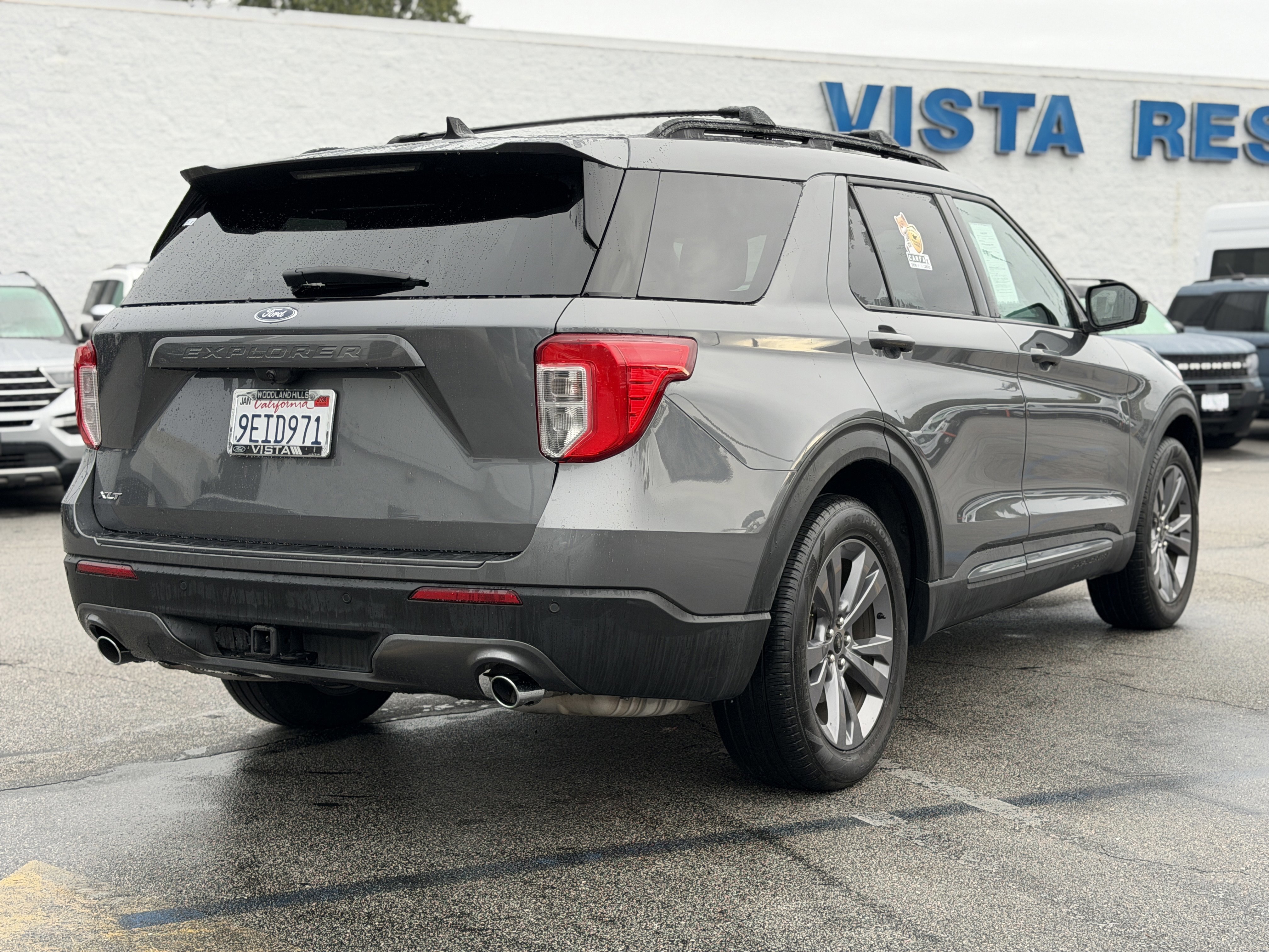 Certified 2022 Ford Explorer XLT w/ Equipment Group 202A image 5