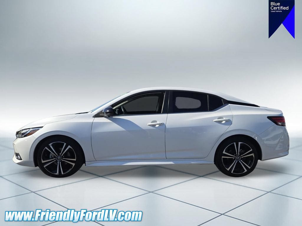 Used 2022 Nissan Sentra SR w/ SR Premium Package FWD image 3