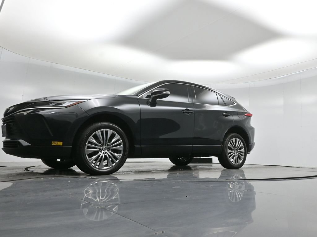 Used 2024 Toyota Venza Limited image 27