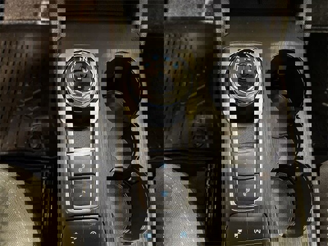 Certified 2020 Ford Escape SE image 13