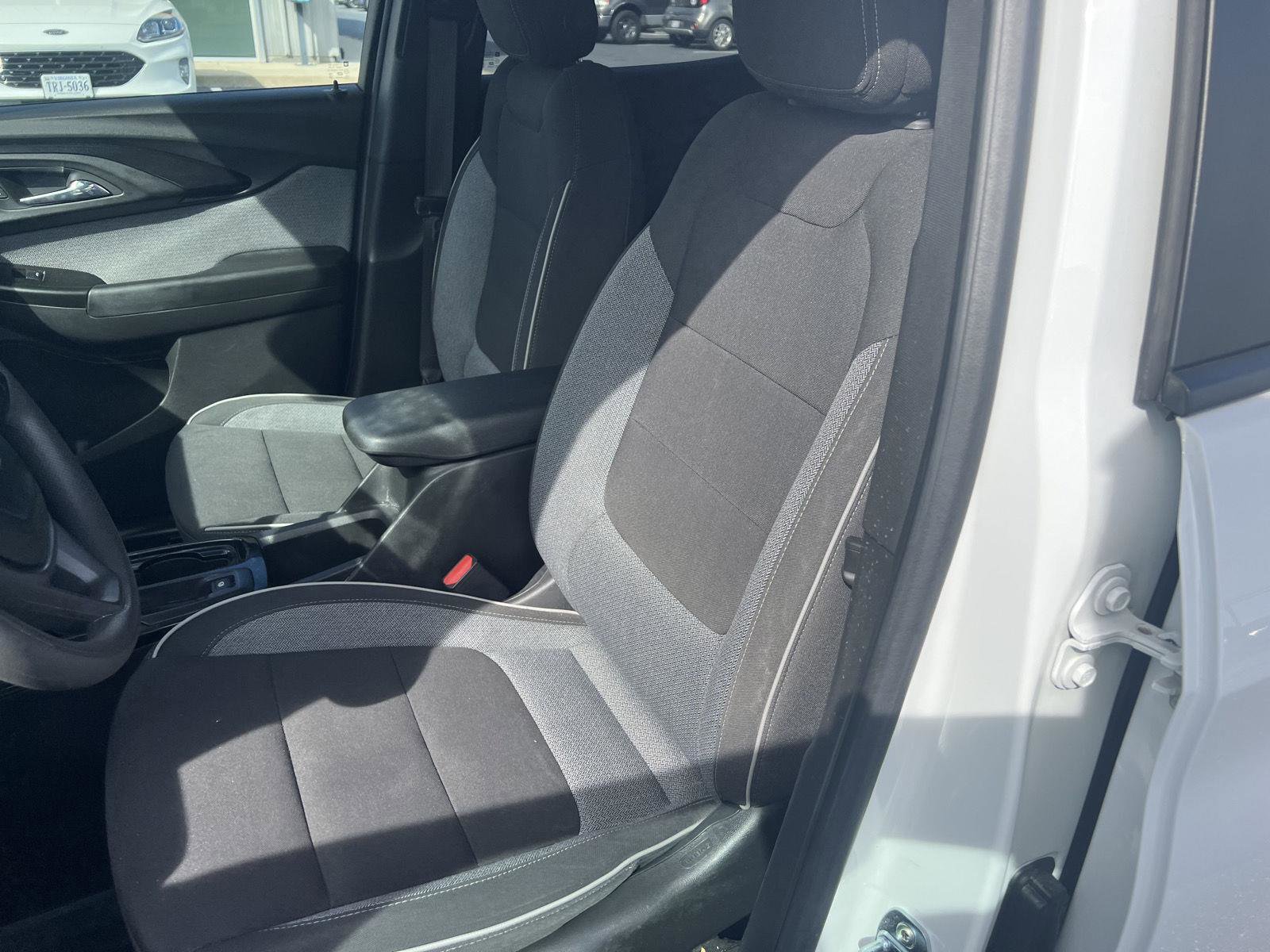 Used 2023 Chevrolet TrailBlazer LT w/ Convenience Package AWD/4WD image 9
