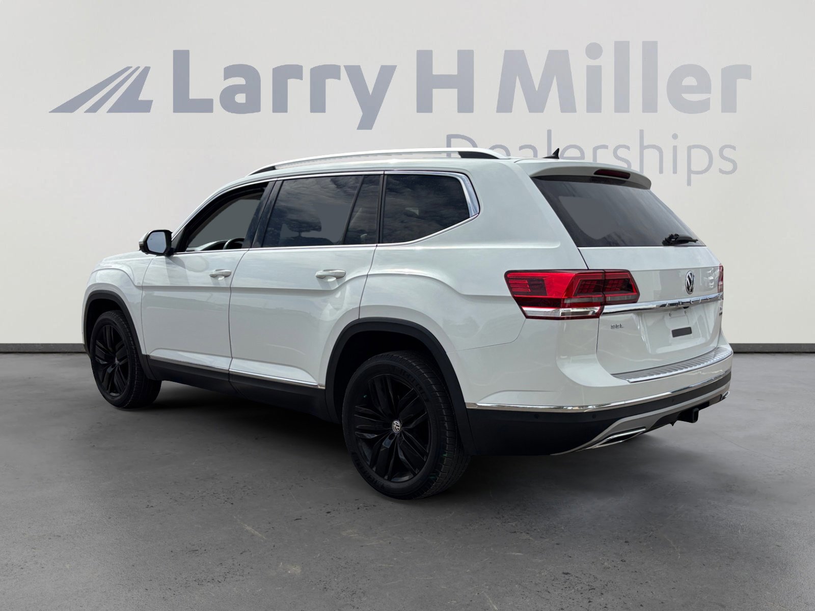 Used 2019 Volkswagen Atlas SEL Premium AWD/4WD image 3