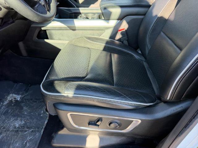 Used 2025 RAM 1500 Laramie AWD/4WD image 22