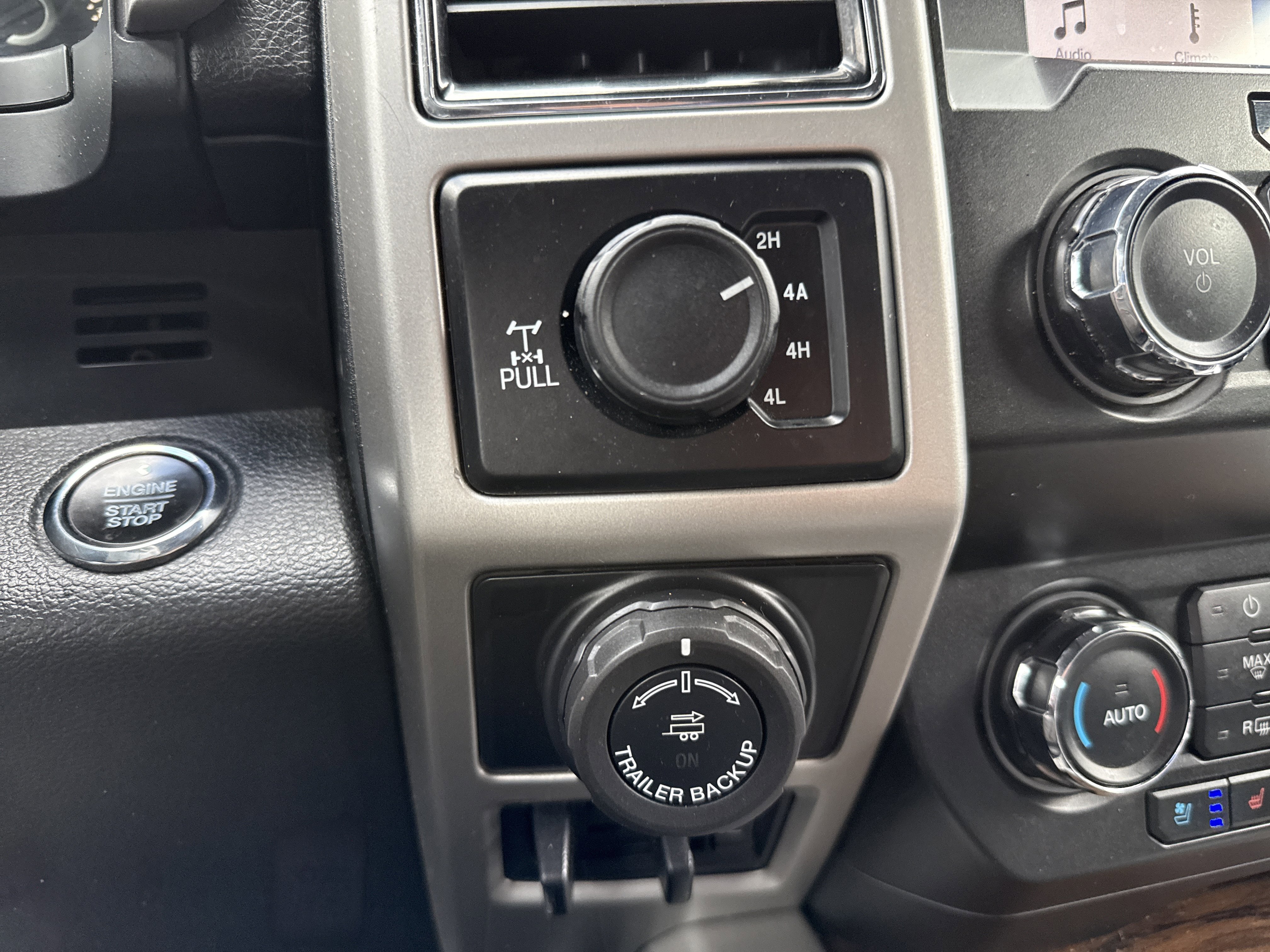 Certified 2019 Ford F150 Lariat AWD/4WD image 23