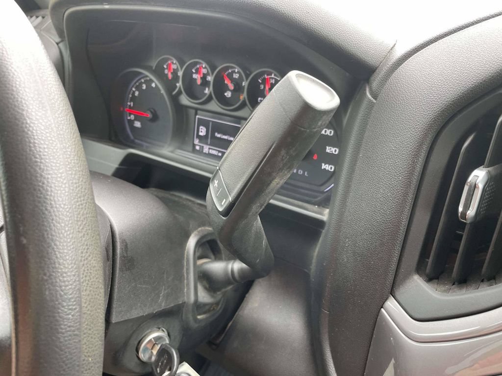 Used 2021 Chevrolet Silverado 1500 Custom Trail Boss AWD/4WD image 17