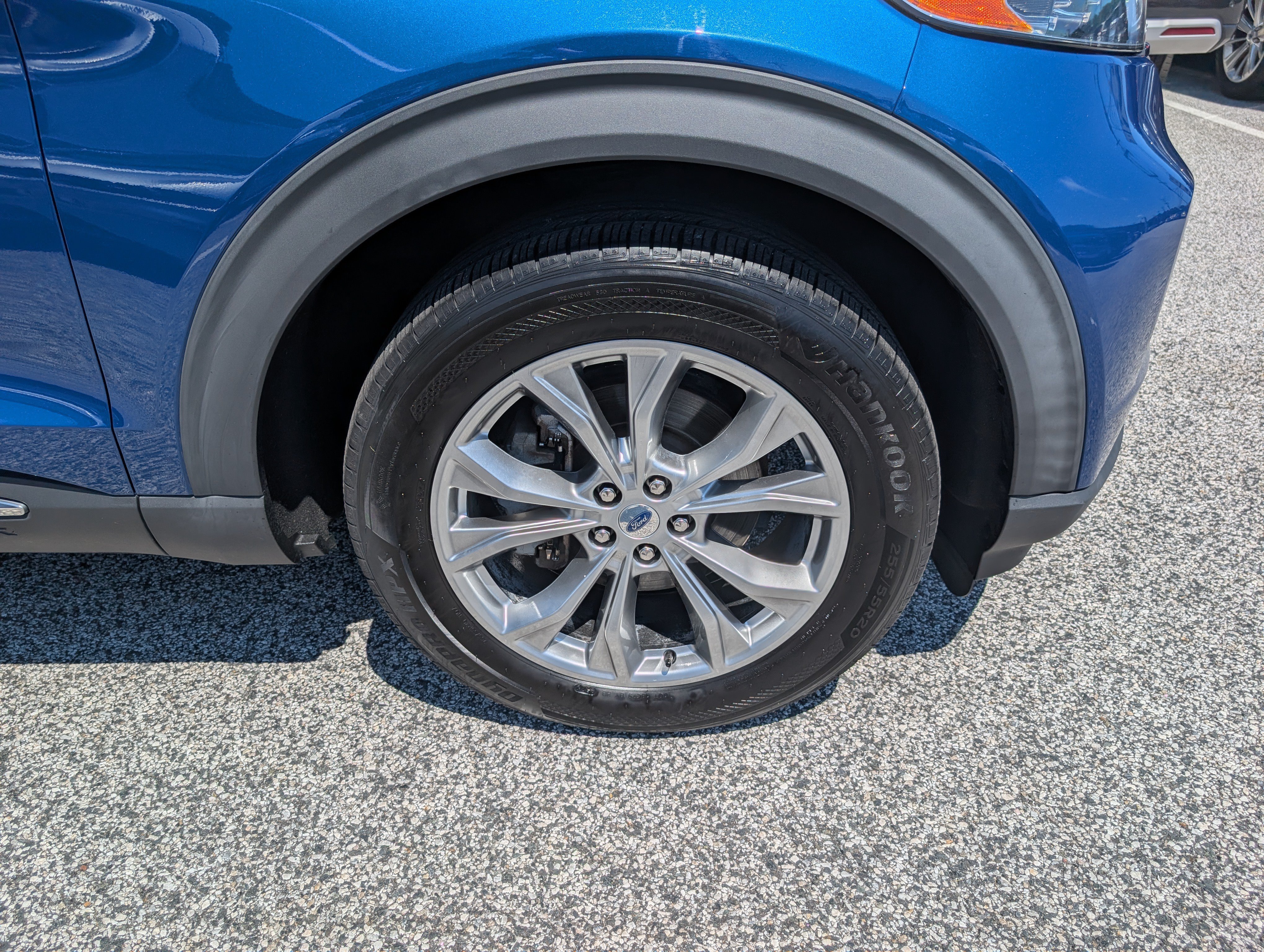 Certified 2020 Ford Explorer Limited AWD/4WD image 11