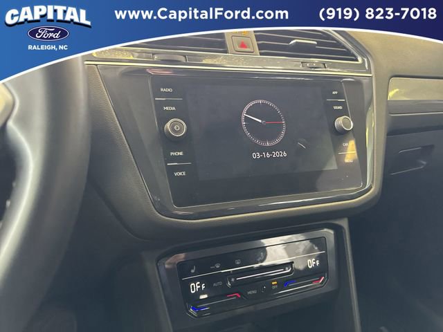 Used 2022 Volkswagen Tiguan SE image 29