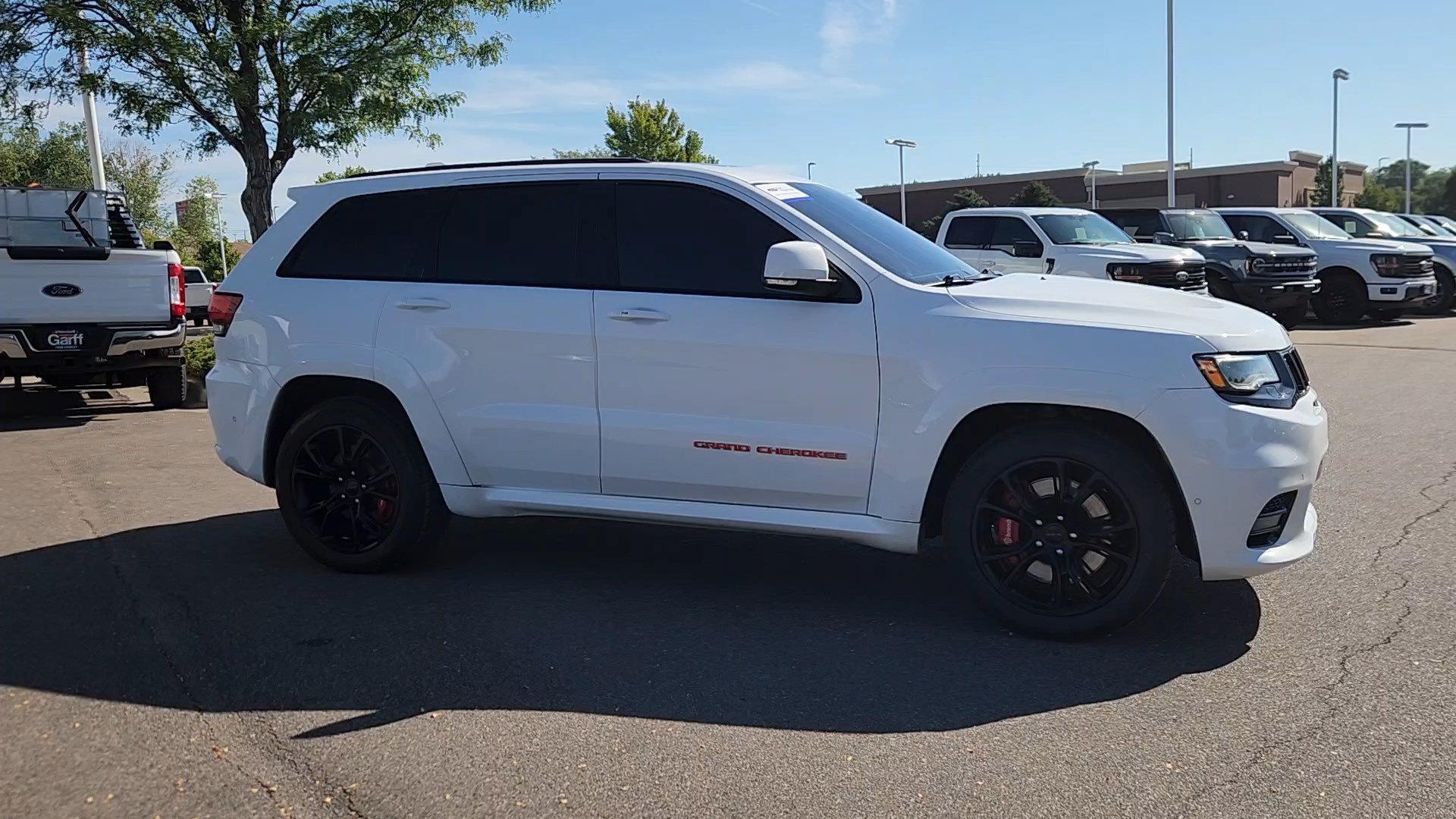 Used 2017 Jeep Grand Cherokee SRT AWD/4WD image 9