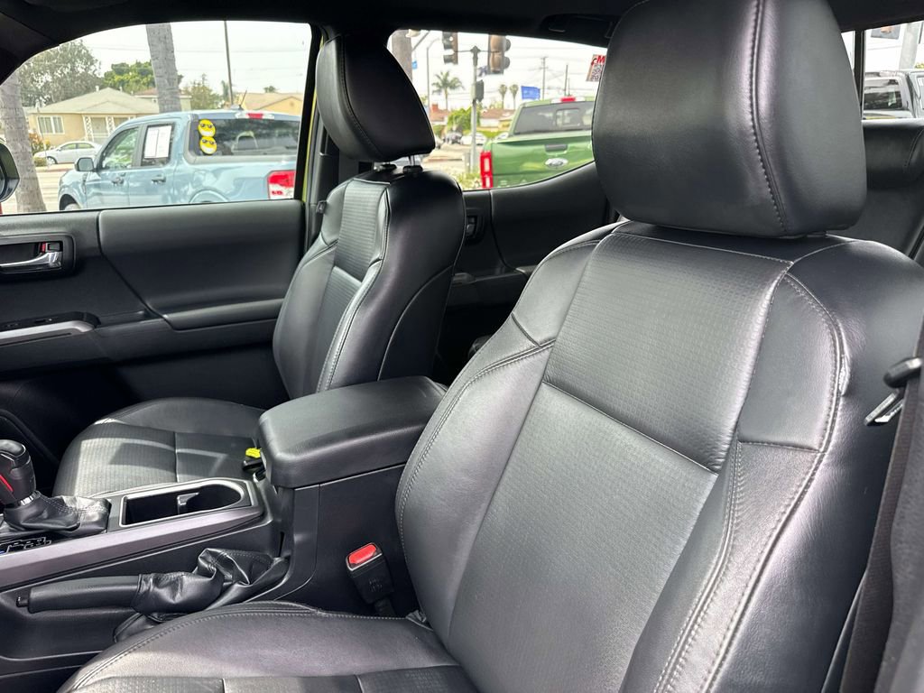 Used 2023 Toyota Tacoma TRD Sport w/ TRD Premium Sport Package AWD/4WD image 26