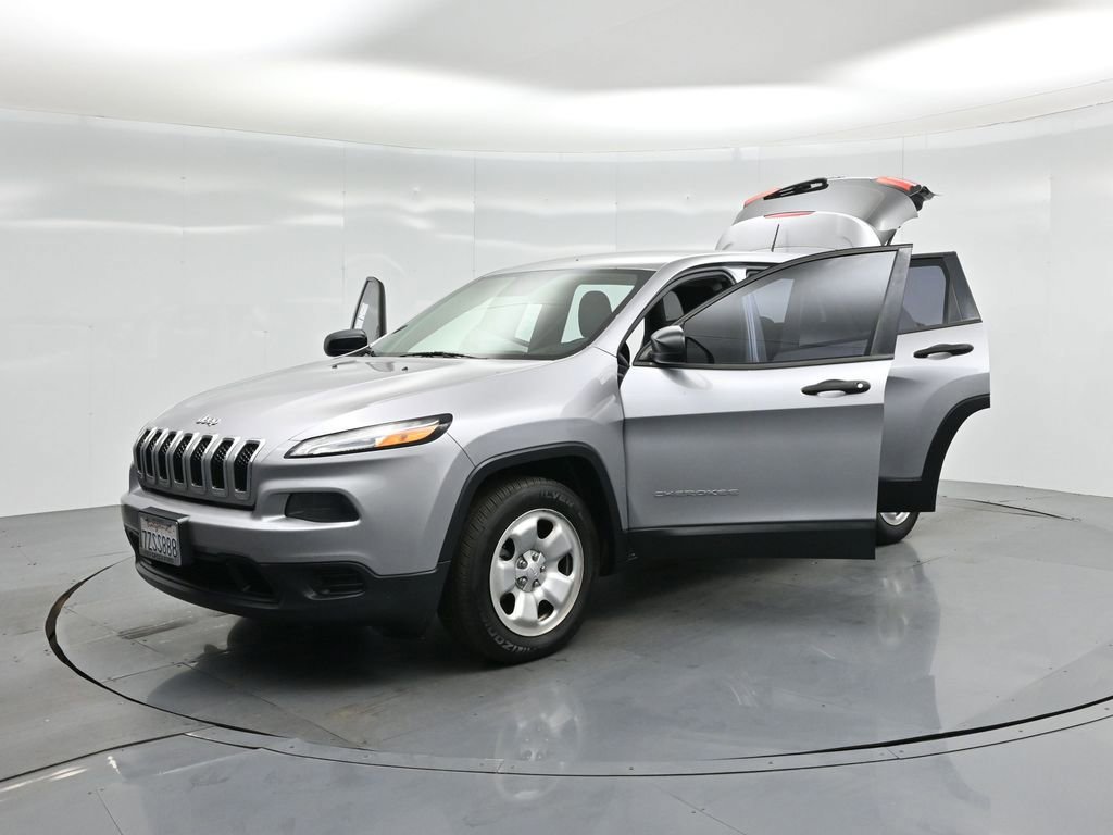 Used 2017 Jeep Cherokee Sport image 47