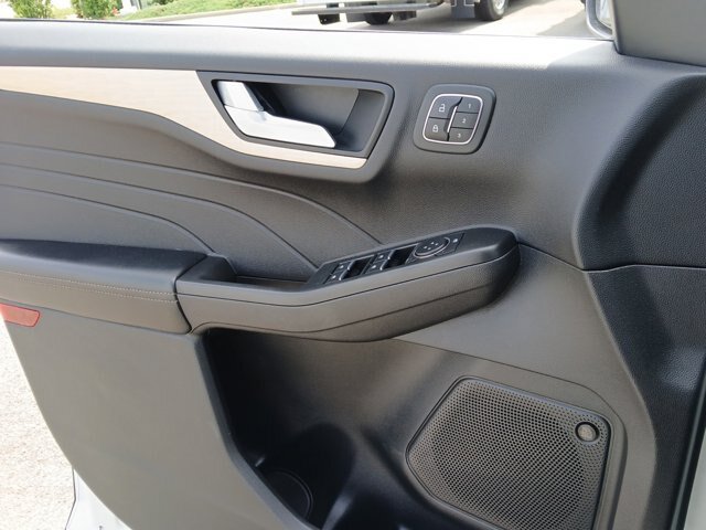 Certified 2021 Ford Escape Titanium w/ Titanium Premium Package FWD image 18