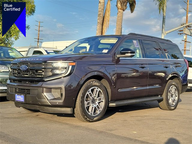 Certified 2025 Ford Expedition Active image 1