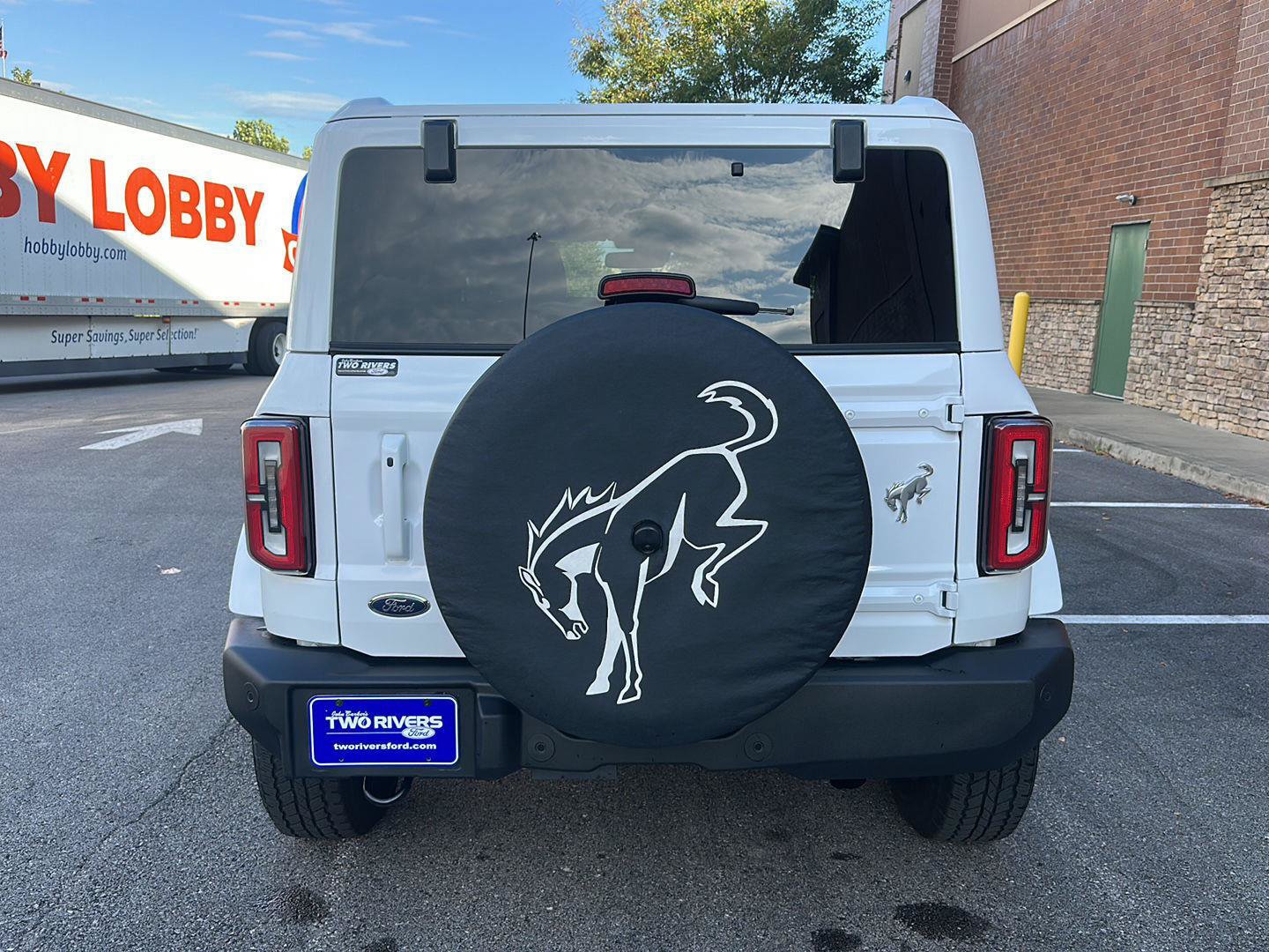 Certified 2025 Ford Bronco Outer Banks AWD/4WD image 4