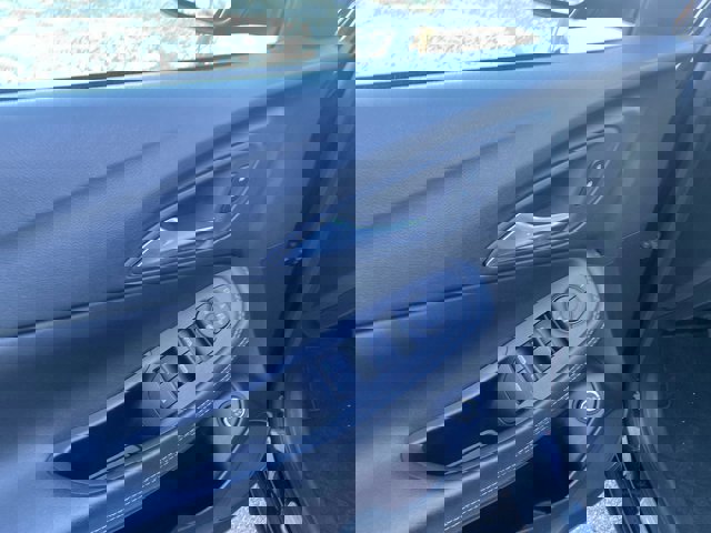 Used 2021 Buick Encore GX Select w/ Experience Buick Package image 11