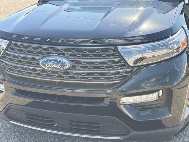 Certified 2024 Ford Explorer XLT w/ Equipment Group 202A AWD/4WD image 11