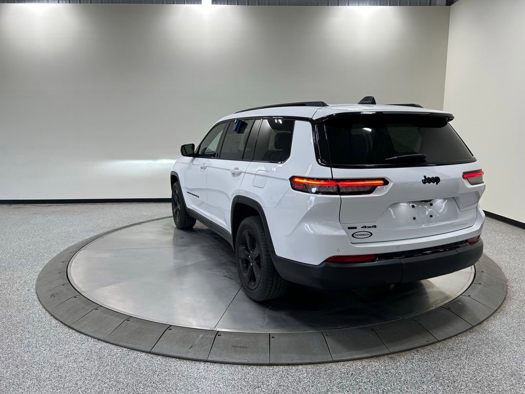 Used 2023 Jeep Grand Cherokee L Laredo AWD/4WD image 8