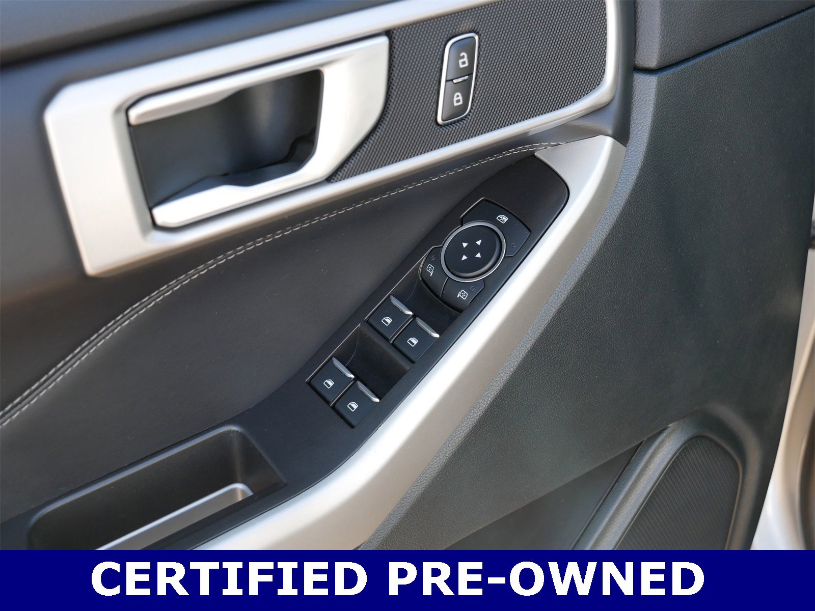 Certified 2023 Ford Explorer XLT w/ Equipment Group 202A image 15
