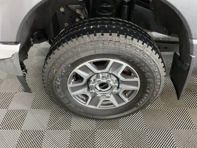 Certified 2025 Ford F350 Lariat w/ FX4 Off-Road Package AWD/4WD image 32