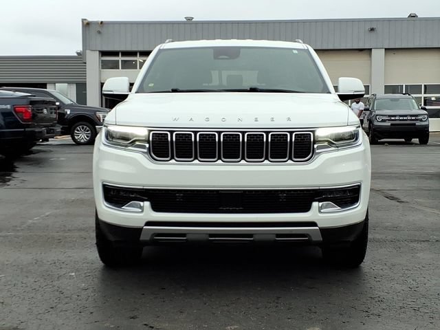 Used 2022 Jeep Wagoneer Series II AWD/4WD image 2