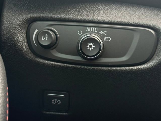 Used 2020 Chevrolet Blazer RS FWD image 12