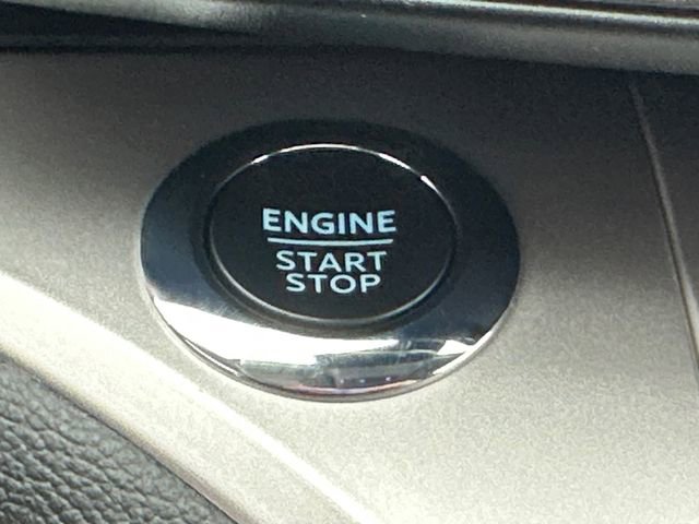 Certified 2022 Ford Explorer XLT w/ Equipment Group 202A image 39