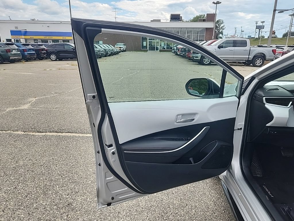 Used 2024 Toyota Corolla SE FWD image 11
