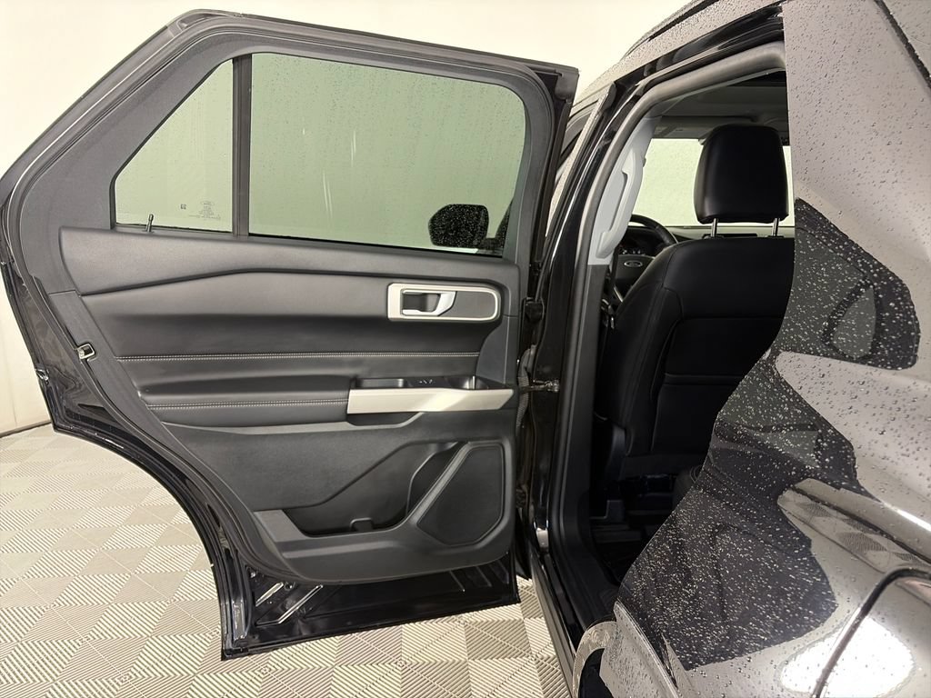 Certified 2023 Ford Explorer XLT w/ Equipment Group 202A AWD/4WD image 12