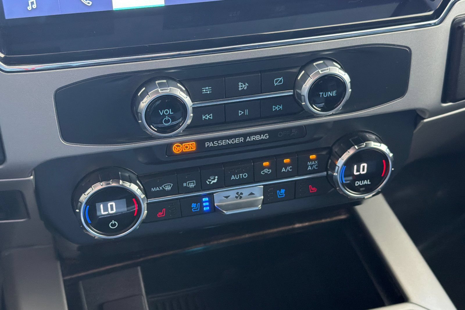 Certified 2022 Ford F250 Lariat AWD/4WD image 24