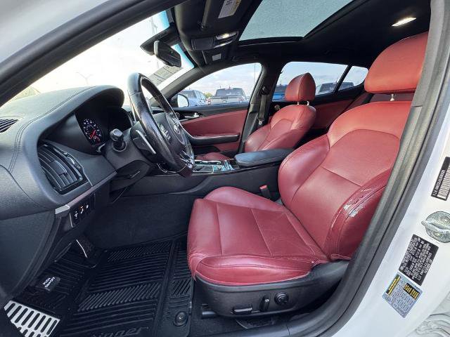 Used 2020 Kia Stinger GT-Line w/ Sun & Sound Package image 13