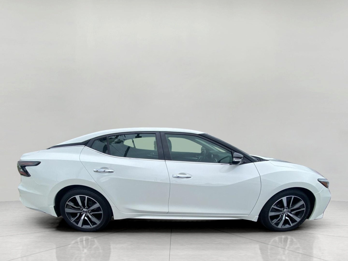 Used 2019 Nissan Maxima 3.5 SV w/ Floor Mat Group FWD image 7