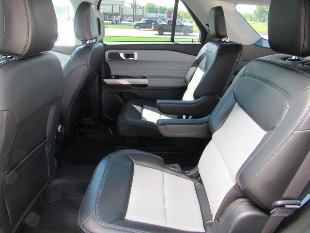 Certified 2024 Ford Explorer XLT w/ Equipment Group 202A AWD/4WD image 21