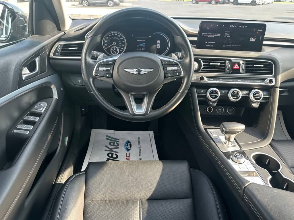 Used 2023 Genesis G70 2.0T image 6