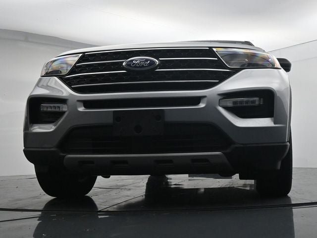 Certified 2022 Ford Explorer XLT w/ Equipment Group 202A AWD/4WD image 38
