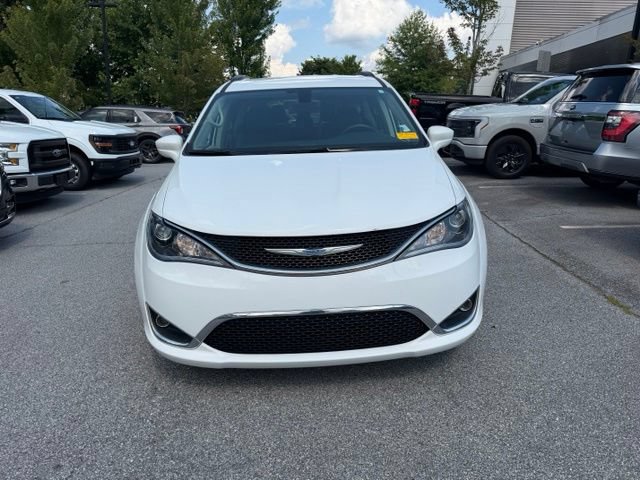 Used 2017 Chrysler Pacifica Touring-L FWD image 8