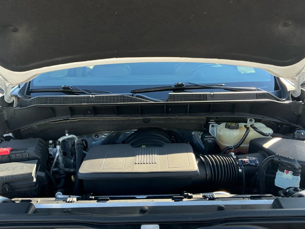 Used 2022 Chevrolet Silverado 1500 High Country w/ High Country Premium Package AWD/4WD image 25