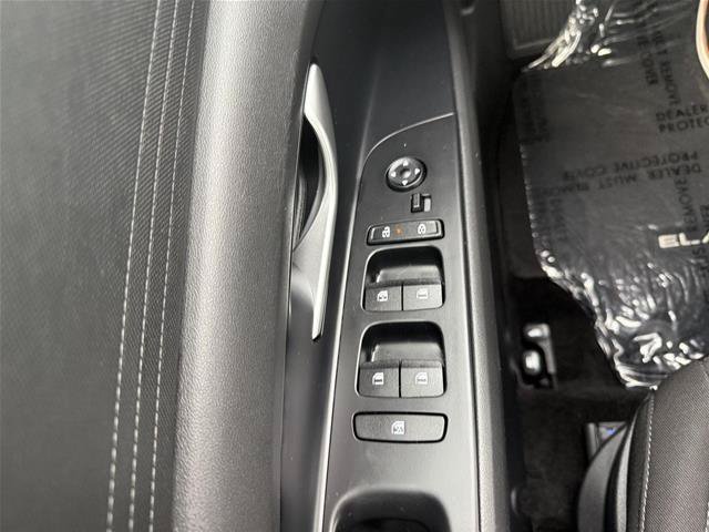 Used 2025 Hyundai Elantra Hybrid FWD image 19
